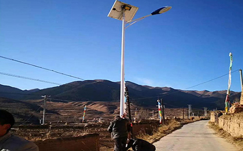 阿克苏智慧路灯安装必备设计要素：打造高效智能的城市照明系统