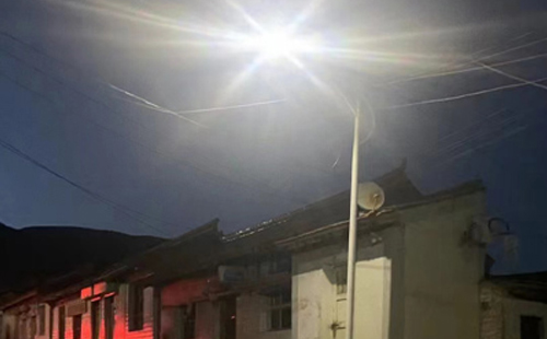 农村院子里最适合的阿克苏太阳能路灯亮度与安装要点 农村院子里最适合的阿克苏太阳能路灯亮度与安装要点