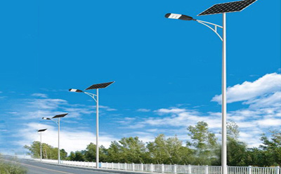 农村道路装阿克苏太阳能路灯选多大瓦数实测